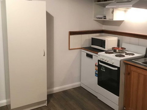 Derby Digs Cottage - Darwin Holiday 6