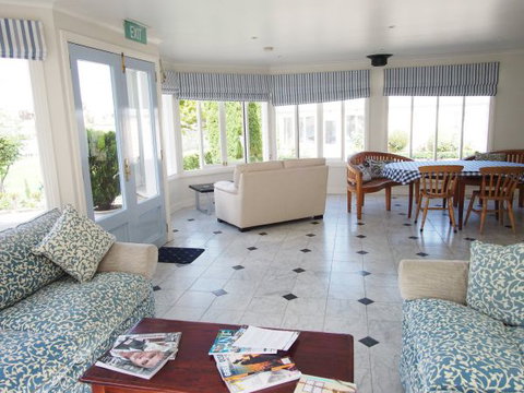 Douglas Riverside - Darwin Holiday 4