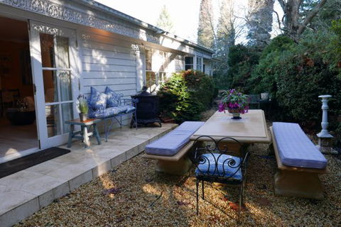 Fernhill Chestnut Farm - Darwin Holiday 6