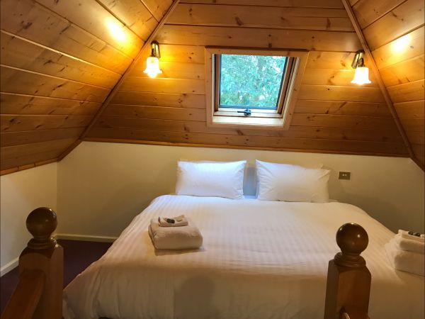 Dee TAS Darwin Holiday