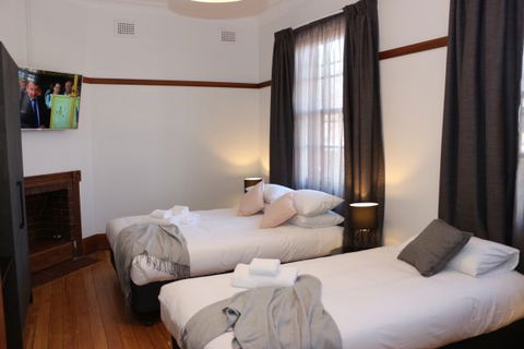 Guildford Hotel - Darwin Holiday 1