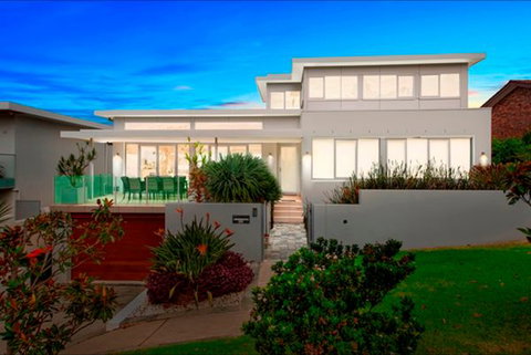 Limelight - Darwin Holiday 0