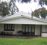 Naracoorte Cottages  Pinkerton Hill - Darwin Holiday