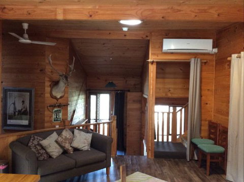 Mole Creek Cabins - Darwin Holiday 8