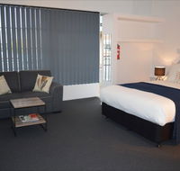 Penguin Seaside Motel - Darwin Holiday