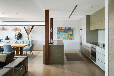 Pittwater Beach House - Darwin Holiday 3