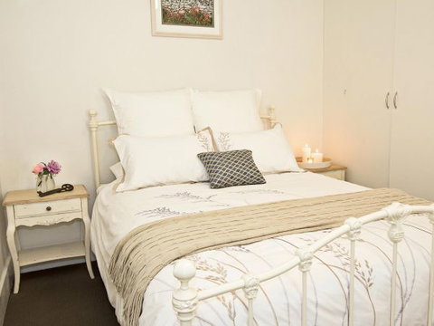 Queen's Cottage Barossa Valley - Darwin Holiday 6