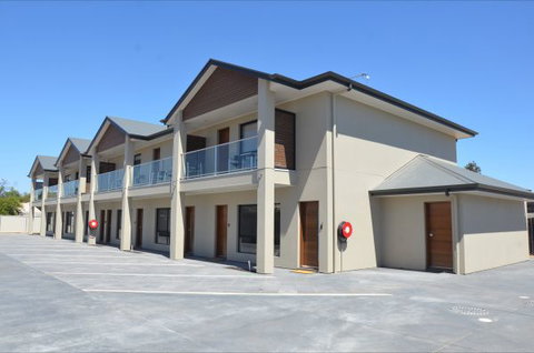 Renmark Holiday Apartments - Darwin Holiday 1