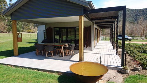 Riverdowns - Darwin Holiday 7