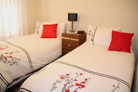 Sunset Retreat - Darwin Holiday 4