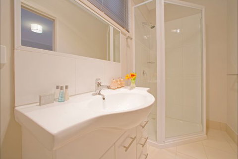 Tessies Studio - Darwin Holiday 3