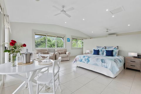 The Country House At Hunchy Luxury Bed And Breakfast Accommodation - Darwin Holiday 4