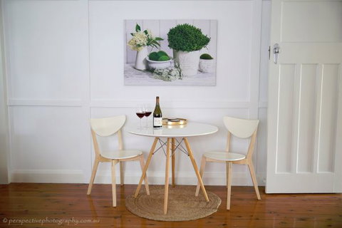 The Sampson - Orange - Darwin Holiday 9