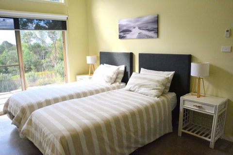 Tilba Coastal Retreat - Darwin Holiday 4