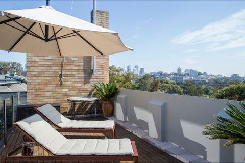 Trumper Loft - Darwin Holiday 0