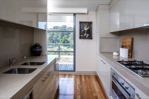 Trumper Loft - Darwin Holiday 3