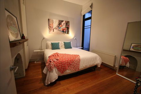 Two Five Zero / Richmond - Darwin Holiday 5