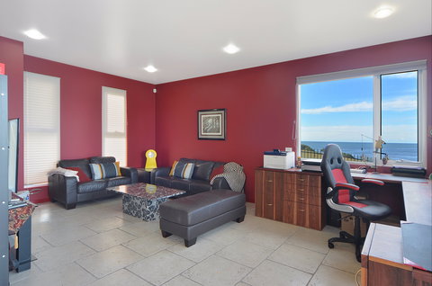 Albatross - Darwin Holiday 6