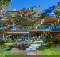 Apartment Three Surfside - Ocean Views - Darwin Holiday