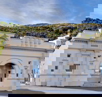 Aston on Church - Darwin Holiday