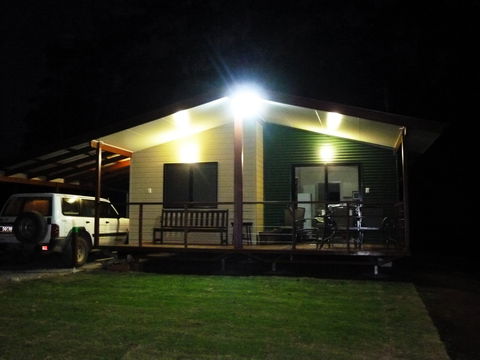 Bellthorpe Stays - Nature's Retreat - Darwin Holiday 2
