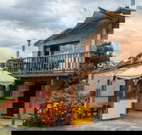 Burilda Waters - Darwin Holiday