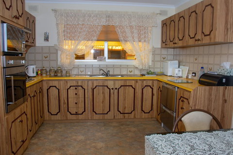 Chrissie's Palace - Darwin Holiday 1