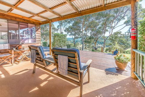 Coach House Hill Cottage - Darwin Holiday 6