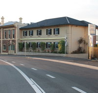 Coach House Launceston - Darwin Holiday