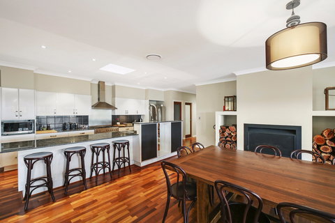 Degen Estate - Darwin Holiday 1