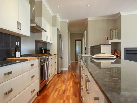 Degen Estate - Darwin Holiday 5