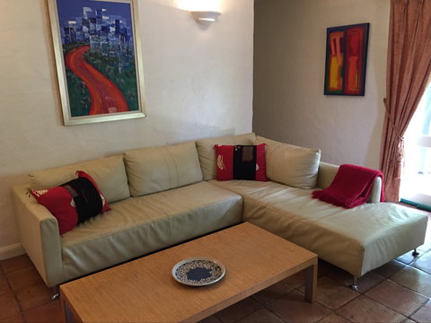 Dennis Cottage - Darwin Holiday 0