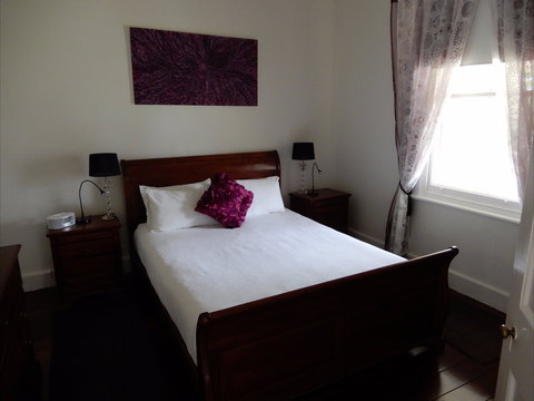 Dot's House - Darwin Holiday 4