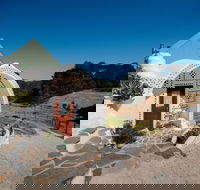 Earthship Ironbank - Darwin Holiday