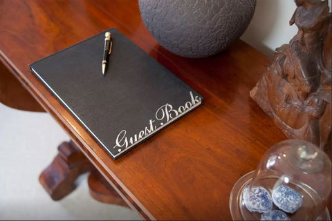 Every Man And His Dog Vineyard - Darwin Holiday 5