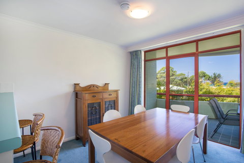 Fathoms 6 - Darwin Holiday 4