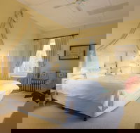 Faversham House - Darwin Holiday