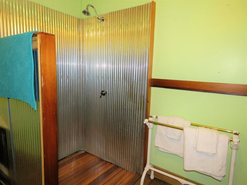 Fig Tree Retro Studio - Darwin Holiday 9