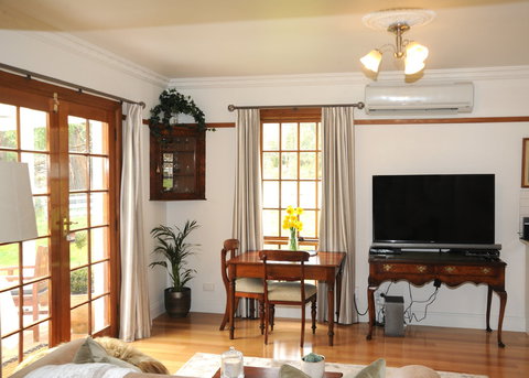 Forth River Cottage - Darwin Holiday 7