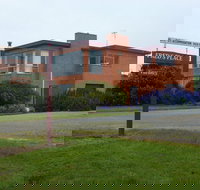 Fred's Place - Darwin Holiday