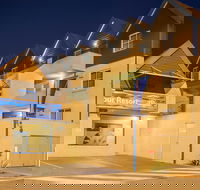 Hillarys Harbour Resort