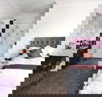 International On The Water Hotel