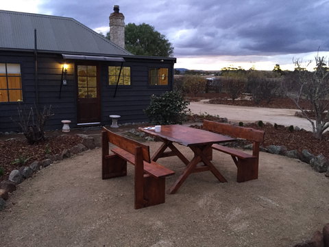 Keefers Cottage - Darwin Holiday 1