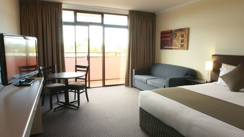 Adelaide Meridien Hotel & Apartments - Darwin Holiday 0