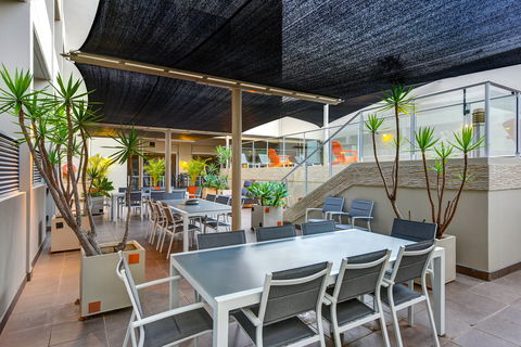 Mercure Centro Hotel Port Macquarie - Darwin Holiday 3