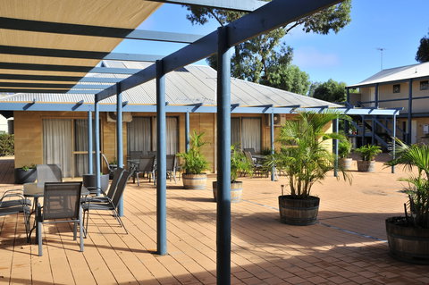 Pelican's Nest - Darwin Holiday 1