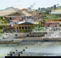 Port Mandurah Canals - Luxury Guest House - Darwin Holiday