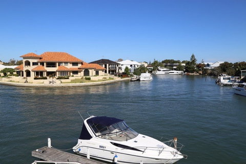 Port Mandurah Canals - Luxury Guest House - Darwin Holiday 7
