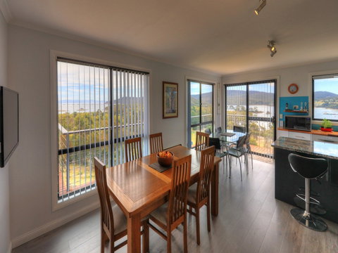 Storm Bay B & B - Darwin Holiday 7