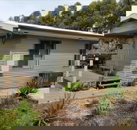 The Bird Hide - Darwin Holiday